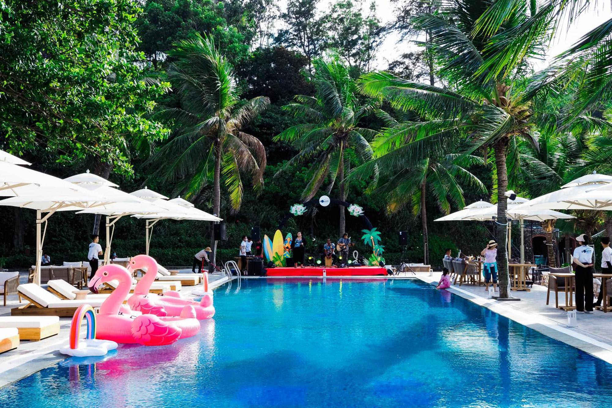 Bounce Beach Resort And Spa Da Nang Bagian luar foto