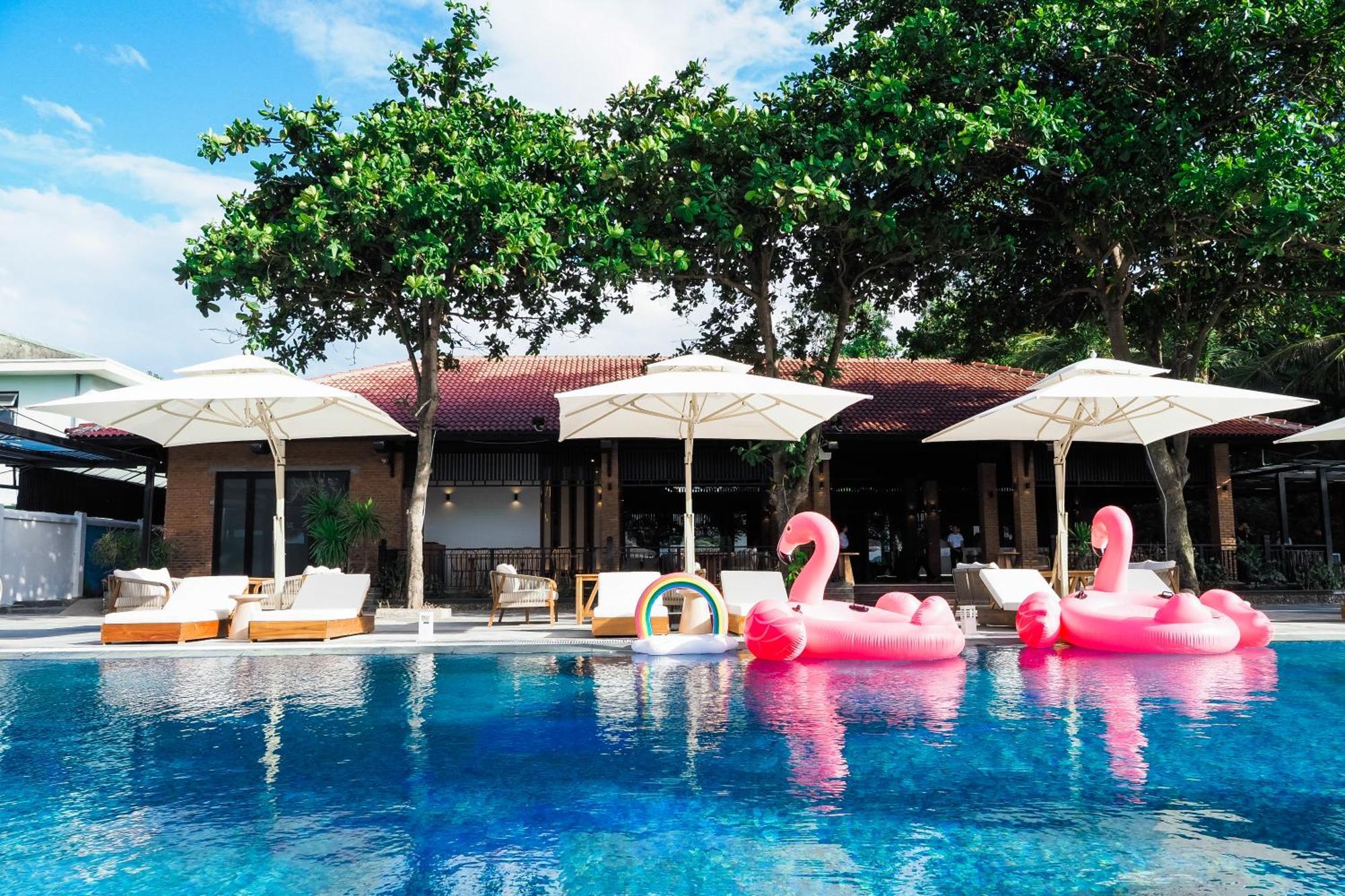 Bounce Beach Resort And Spa Da Nang Bagian luar foto