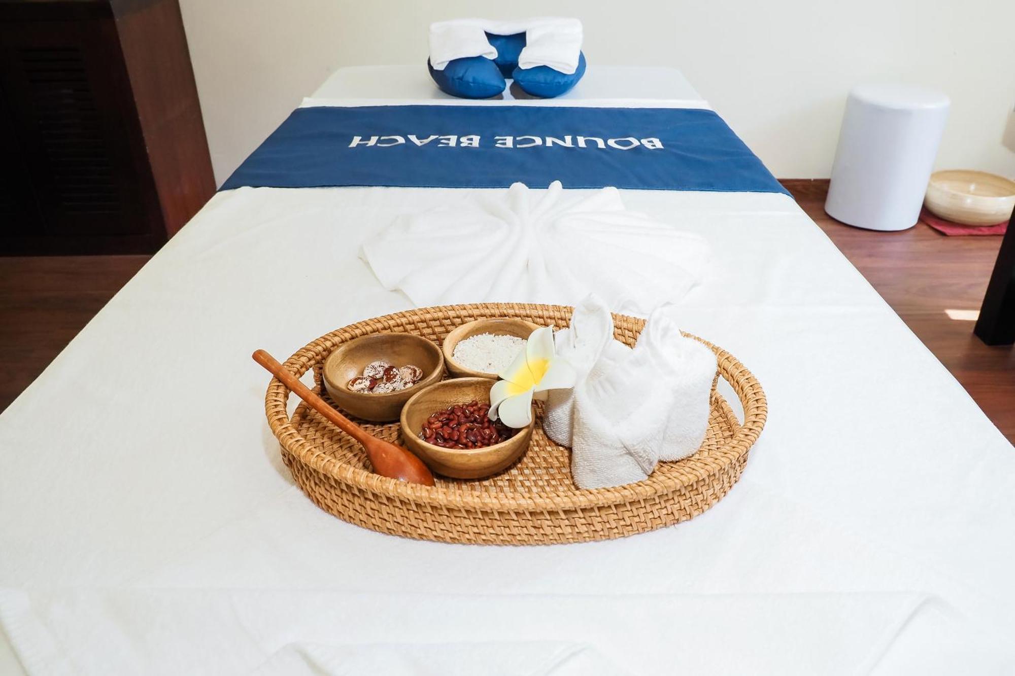 Bounce Beach Resort And Spa Da Nang Bagian luar foto