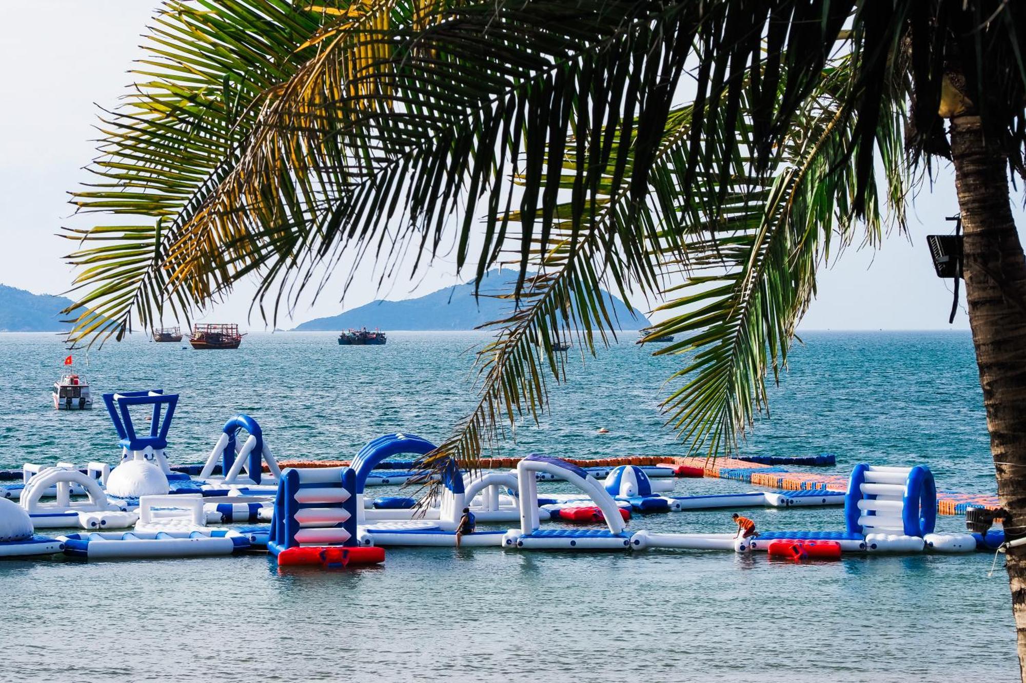 Bounce Beach Resort And Spa Da Nang Bagian luar foto